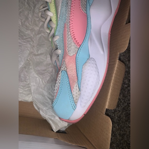 Puma Sneaker & Puma shirt for girls | Bundle alert 🚨 - Picture 10 of 14